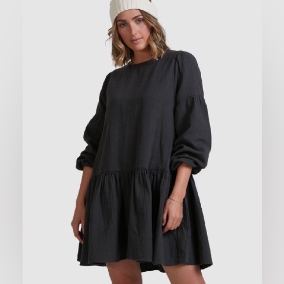 Billabong Black Mini Dress 𓇼 Australia Exclusive - Picture 4 of 9